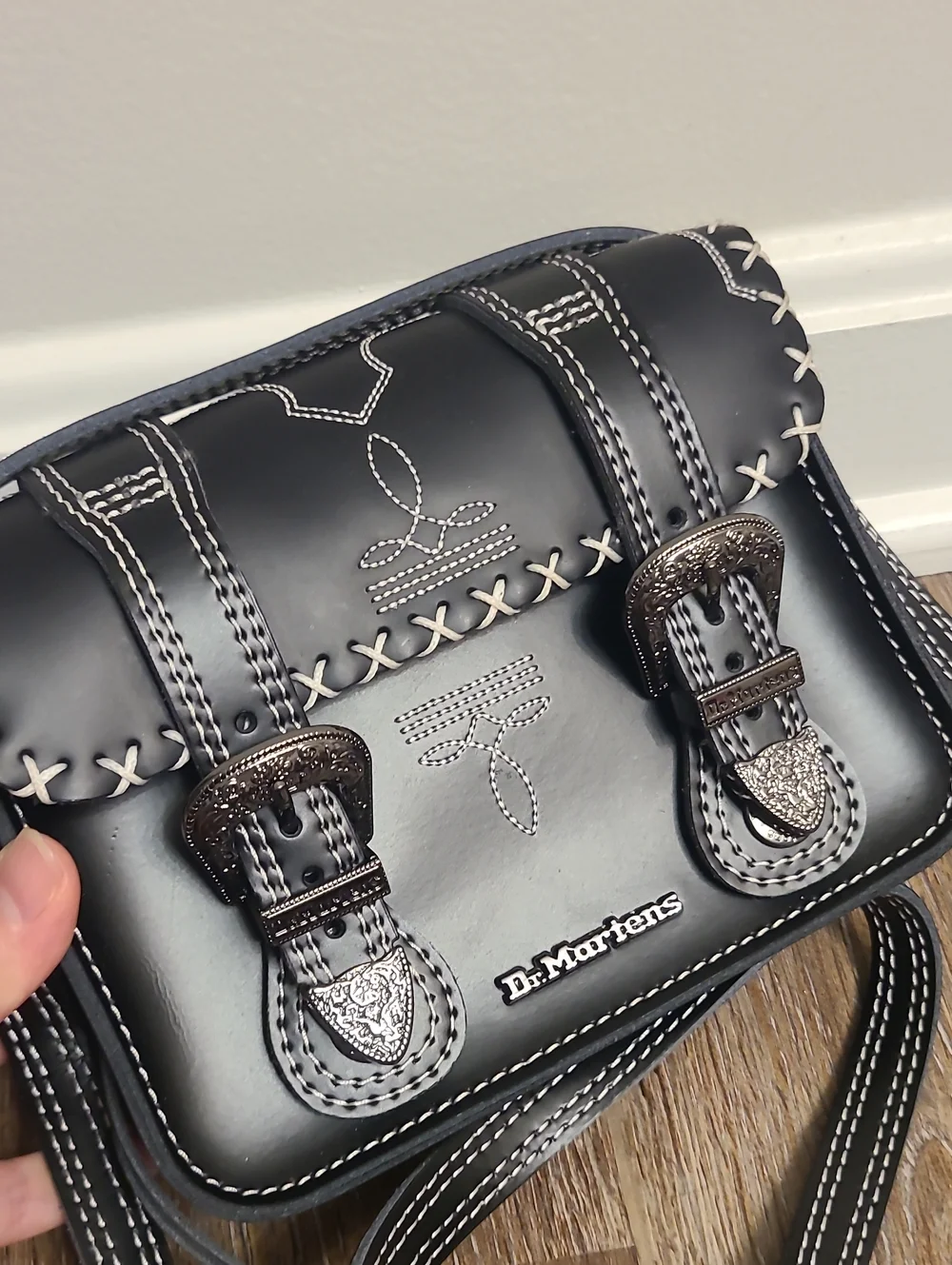 Dr Martens Gothic Americana 7 Inch Mini Satchel - Picture 2 of 8